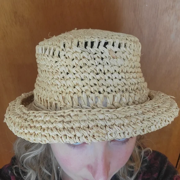 Straw hat - Picture 2 of 4